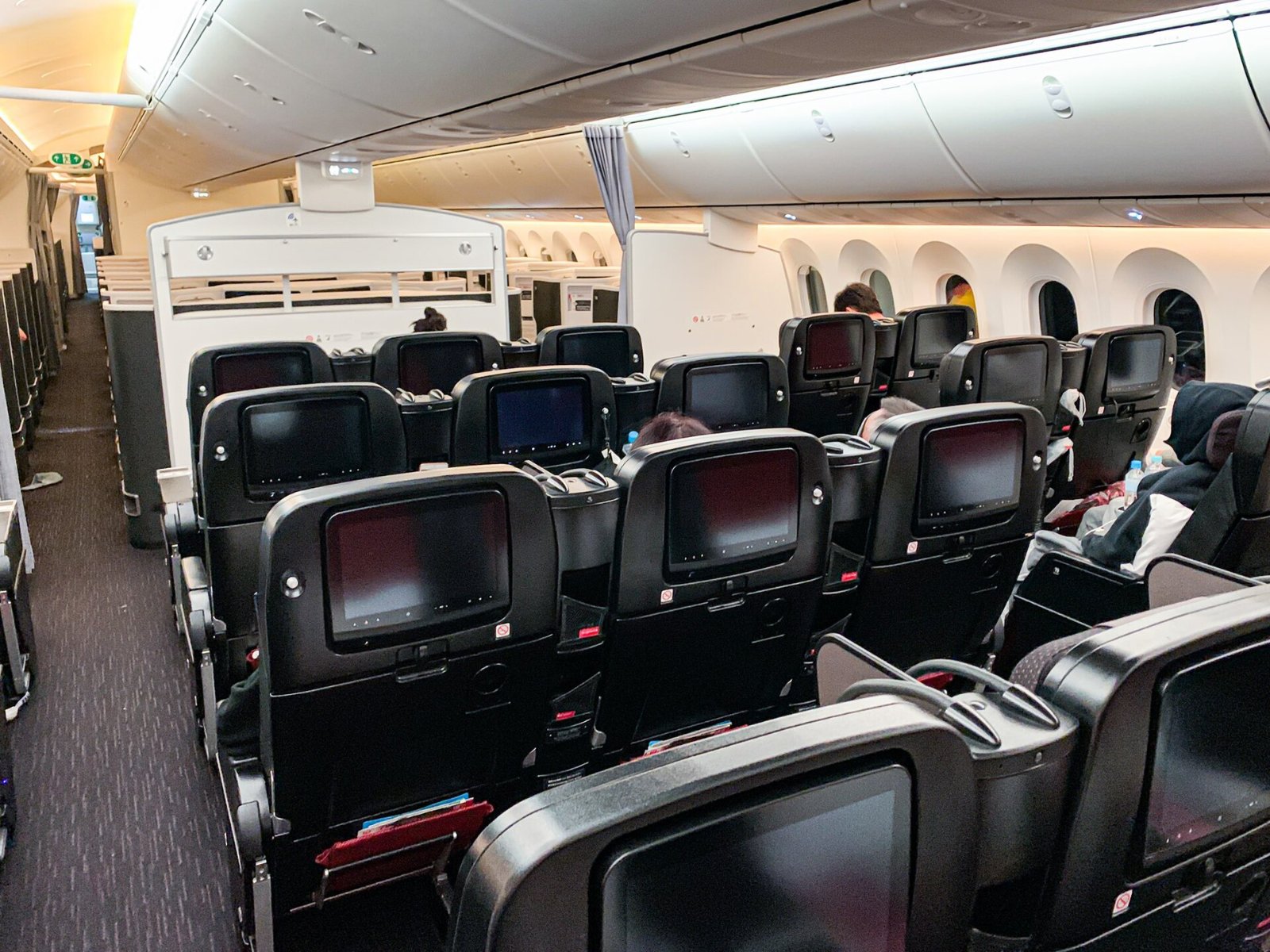 JALの787のエコノミークラス「JAL SKY WIDER」